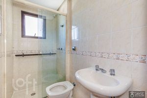 Image 9 - 886521