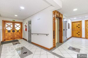Image 14 - 886521