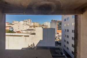 Image 15 - 886523