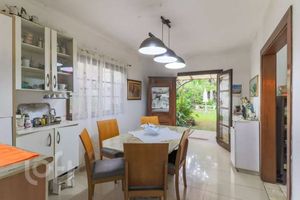 Image 43 - 886524