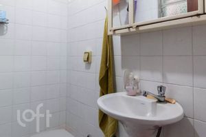 Image 34 - 886525