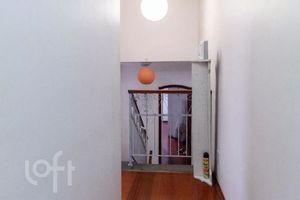 Image 32 - 886525