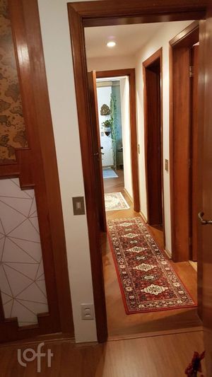 Image 16 - 886530