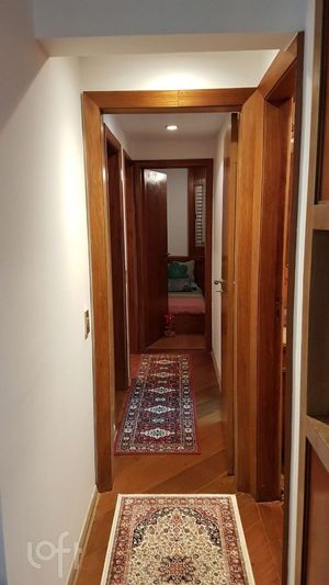 Image 8 - 886530