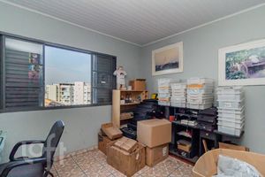 Image 12 - 886536