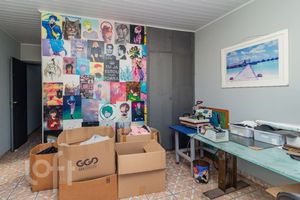 Image 14 - 886536