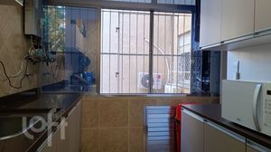 Image 30 - 886541