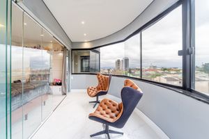 Image 15 - 886547