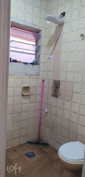 Image 4 - 886548