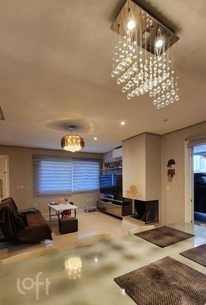 Image 15 - 886550