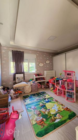 Image 9 - 886550