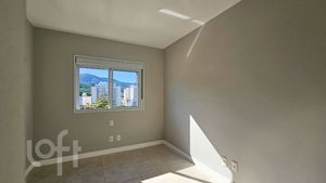 Image 7 - 886565