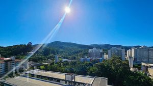 Image 8 - 886565