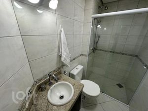 Image 16 - 886567