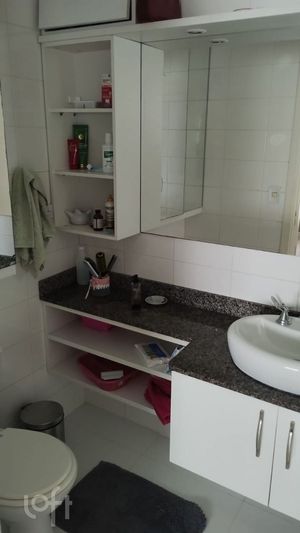 Image 13 - 886568