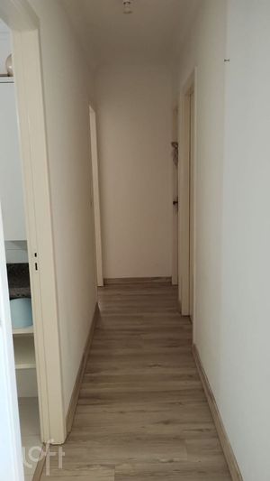Image 19 - 886568