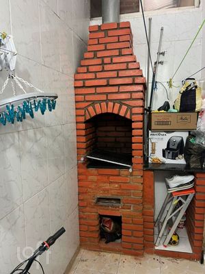Image 12 - 886600
