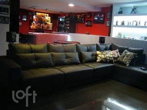 Image 8 - 886602