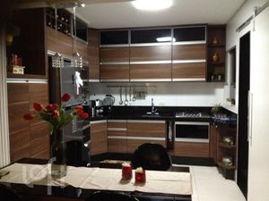 Image 1 - 886602