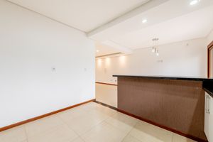 Image 25 - 886604
