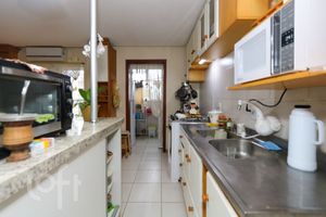 Image 8 - 886607
