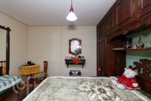 Image 23 - 886607