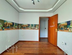Image 4 - 886609