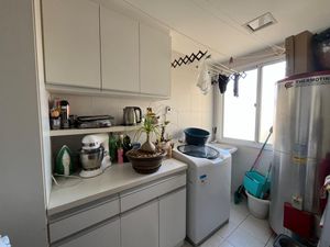 Image 12 - 886611