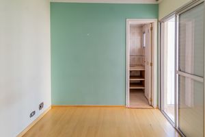 Image 16 - 886614