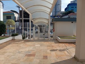 Image 9 - 886614