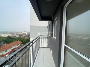Image 4 - 886616