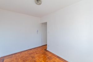 Image 4 - 886617