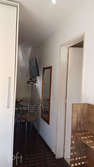 Image 8 - 886619