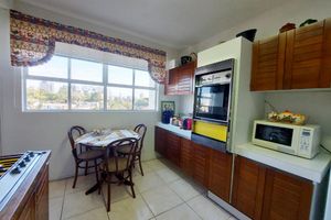 Image 9 - 886621
