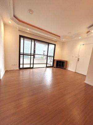 Image 8 - 886624