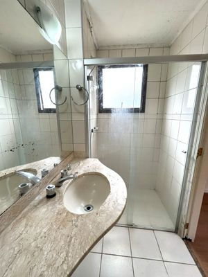Image 19 - 886624