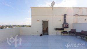 Image 31 - 886626
