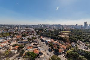 Image 21 - 886627