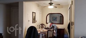 Image 19 - 886629