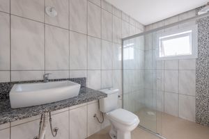 Image 19 - 886633