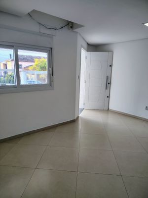 Image 11 - 886633