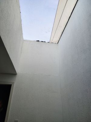 Image 18 - 886633