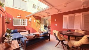 Image 19 - 886634