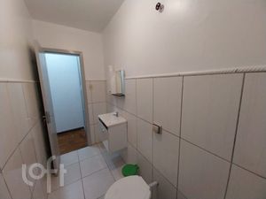 Image 11 - 886635