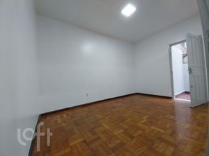 Image 8 - 886635