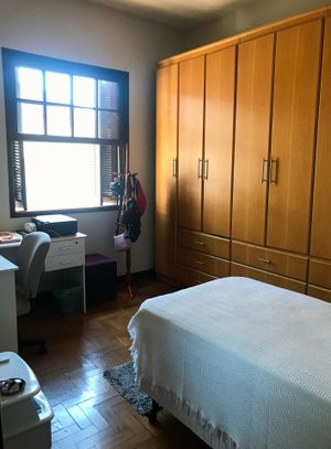 Image 12 - 886638