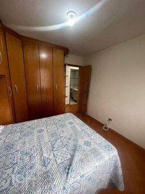 Image 12 - 886640