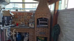 Image 13 - 886645