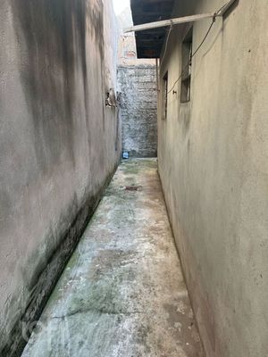 Image 13 - 886646