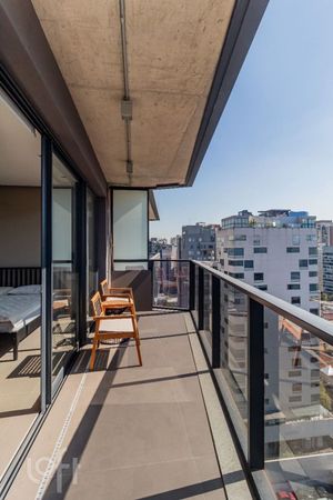Image 15 - 886647